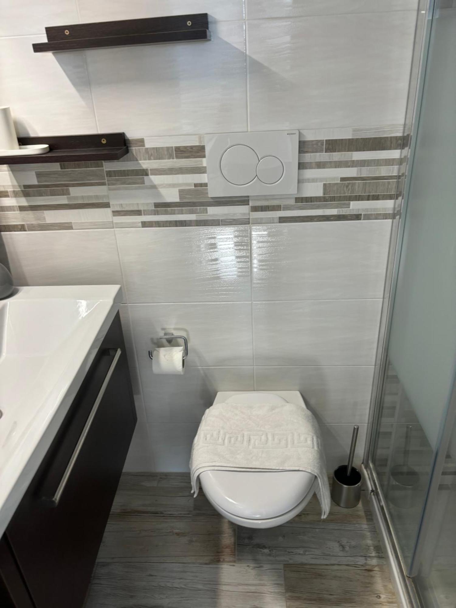 Apartamento L'Arco Di Porta Lecce Bríndisi Exterior foto