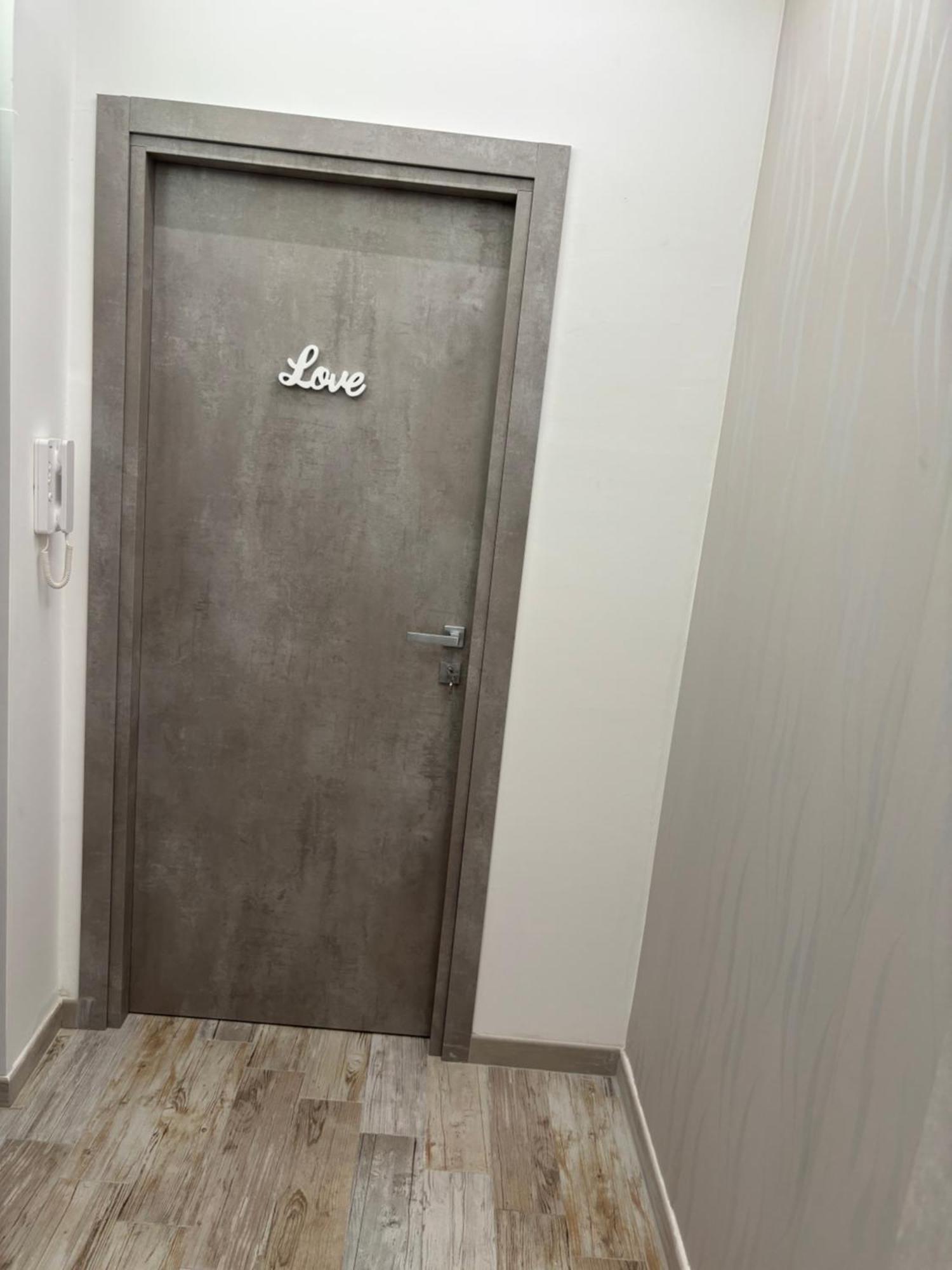 Apartamento L'Arco Di Porta Lecce Bríndisi Exterior foto